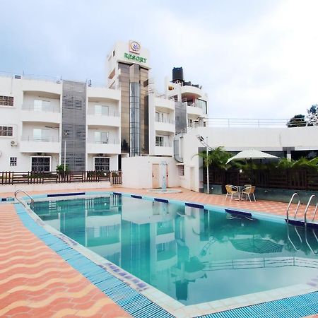 Palette - Spring Hills Resort Pirangut Εξωτερικό φωτογραφία