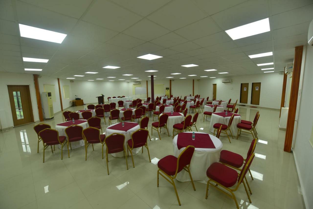 Palette - Spring Hills Resort Pirangut Εξωτερικό φωτογραφία